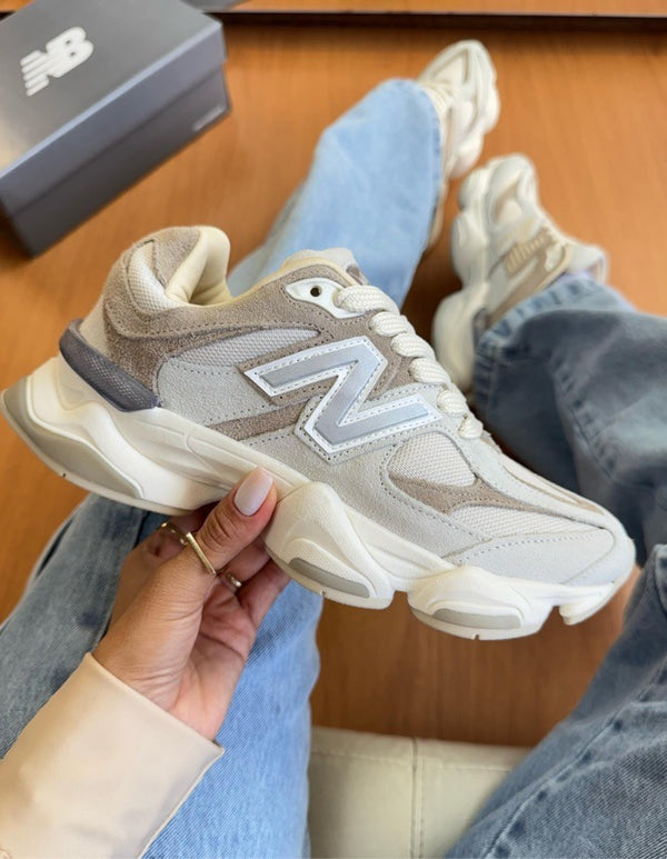 New Balance 9060 Taupe em Couro Legítimo