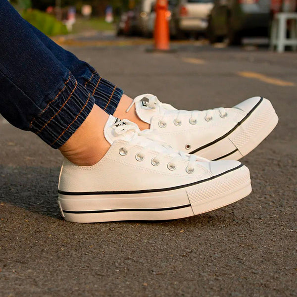 PROMOÇÃO Tênis All Star Plataforma em Couro Branco